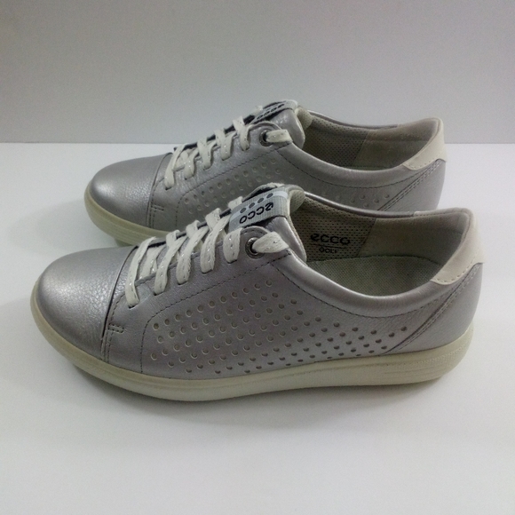 Ecco Women 5 US 36 EU Extra Width Spikeless Leather Golf Shoes - Picture 3 of 9